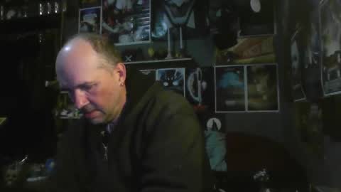 Snapshot of _longfellow chatting on October 31, 2025, 12:00 am That guy online show from October 31, 2025, 12:00 am