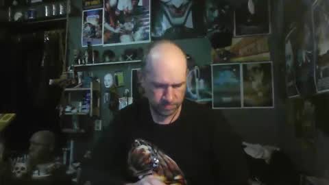 Snapshot of _longfellow chatting on October 31, 2025, 6:42 pm That guy online show from October 31, 2025, 6:42 pm