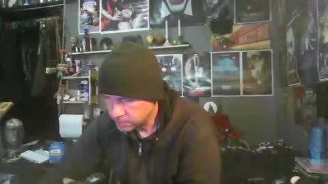 Snapshot of _longfellow chatting on November 12, 2025, 7:03 pm That guy online show from November 12, 2025, 7:03 pm