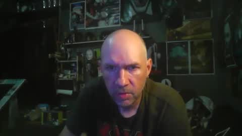 Snapshot of _longfellow chatting on November 26, 2025, 7:04 pm That guy online show from November 26, 2025, 7:04 pm