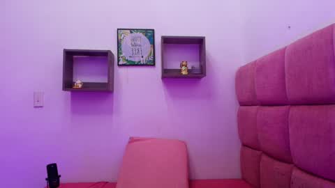 Snapshot of _lorrayne_ chatting on February 5, 2025, 11:55 am Lorrayne online show from February 5, 2025, 11:55 am