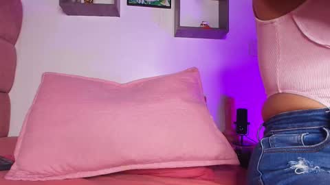 Snapshot of _lorrayne_ chatting on February 11, 2025, 11:54 am Lorrayne online show from February 11, 2025, 11:54 am