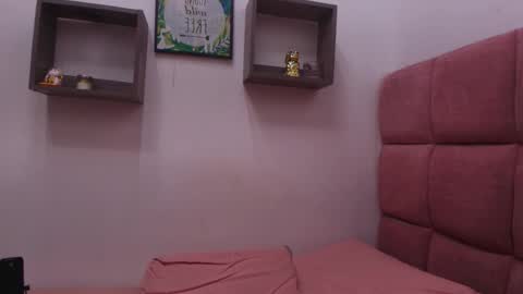 Snapshot of _lorrayne_ chatting on February 15, 2025, 11:50 am Lorrayne online show from February 15, 2025, 11:50 am