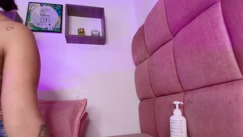 Snapshot of _lorrayne_ chatting on March 5, 2025, 11:49 am Lorrayne online show from March 5, 2025, 11:49 am