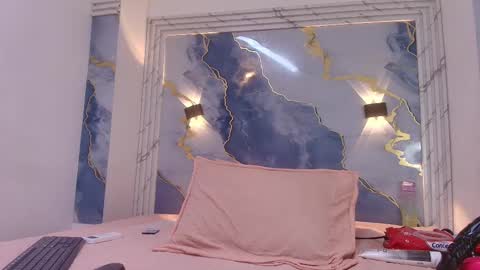 Snapshot of _lorrayne_ chatting on September 13, 2025, 12:16 pm Lorrayne online show from September 13, 2025, 12:16 pm