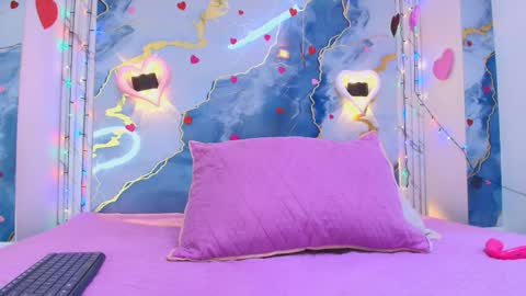 Snapshot of _lorrayne_ chatting on February 24, 2026, 12:03 pm Lorrayne online show from February 24, 2026, 12:03 pm