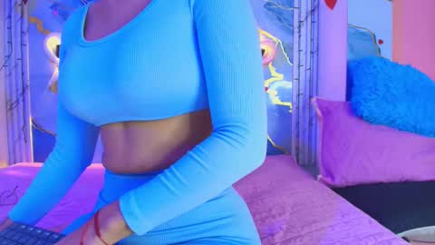 Snapshot of _lorrayne_ chatting on February 26, 2026, 12:15 pm Lorrayne online show from February 26, 2026, 12:15 pm