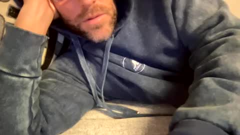 _lululeo_ online show from March 1, 2025, 7:41 am