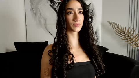  Luna  online show from January 31, 2025, 12:50 am