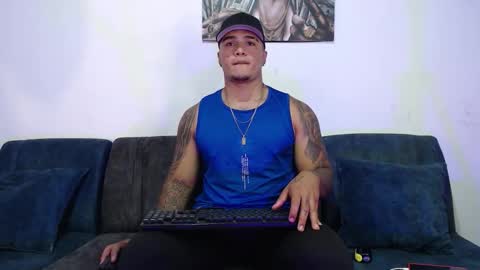 STIVEN online show from September 13, 2025, 3:17 am