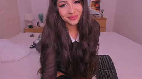 Lynna online show from January 19, 2025, 12:38 am