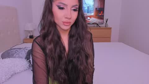 Lynna online show from January 23, 2025, 10:33 pm