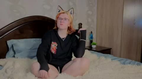 _lynxie_ online show from June 6, 2026, 9:14 am
