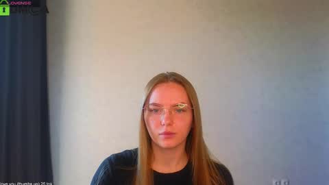 Welcome guys  Pleasure to see you all here  My name is Lysafeta and MichaelaTip menu is active Private is open  online show from September 12, 2025, 10:04 am