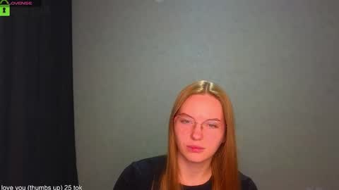 Welcome guys  Pleasure to see you all here  My name is Lysafeta and MichaelaTip menu is active Private is open  online show from September 18, 2025, 4:31 pm