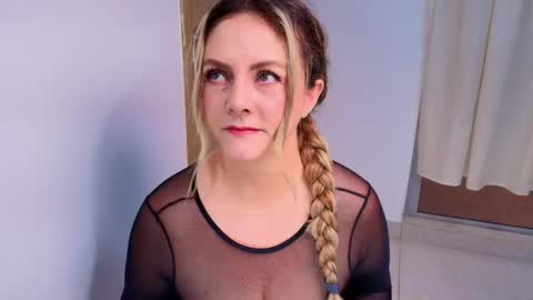 Lady Chanel online show from May 1, 2026, 5:39 pm