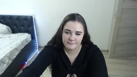 Kate online show from June 15, 2026, 4:53 pm