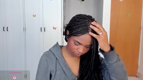 MARCELA online show from September 24, 2025, 4:10 pm