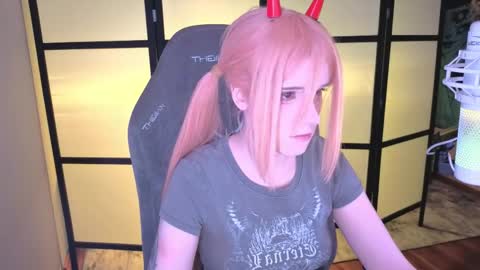 Mariko online show from April 24, 2026, 3:03 pm