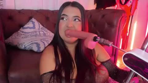 Martina online show from July 4, 2026, 6:41 am