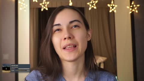  Gwen  online show from December 7, 2024, 6:59 pm