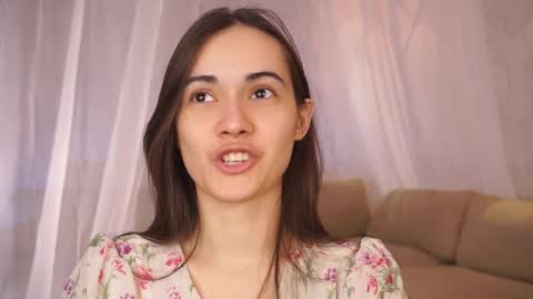  Gwen  online show from March 9, 2025, 11:03 pm