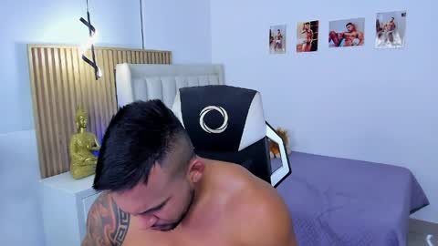 _matthew_santos_ online show from April 19, 2026, 1:05 am
