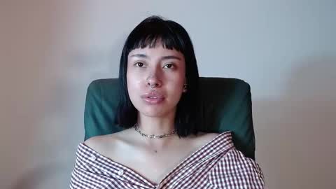 Mavis  online show from October 10, 2025, 8:08 pm