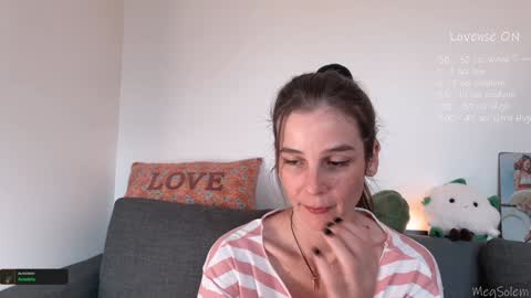 Snapshot of _meg chatting on November 22, 2025, 11:20 am Meg online show from November 22, 2025, 11:20 am