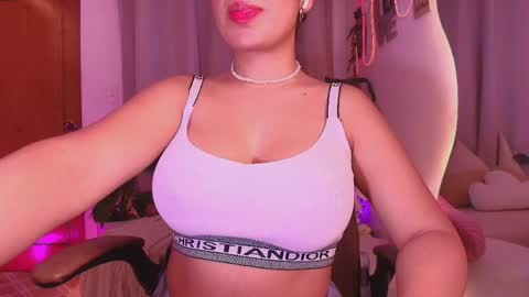 Snapshot of _megan_akbar chatting on April 5, 2026, 12:35 pm Marce online show from April 5, 2026, 12:35 pm