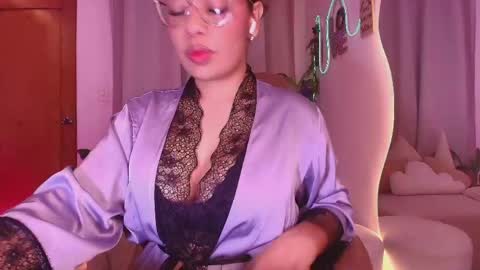 Snapshot of _megan_akbar chatting on May 12, 2026, 1:41 pm Marce online show from May 12, 2026, 1:41 pm