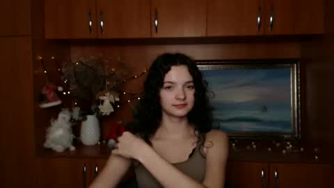 Susie online show from December 20, 2024, 3:21 pm