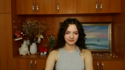 Susie online show from December 21, 2024, 10:28 am