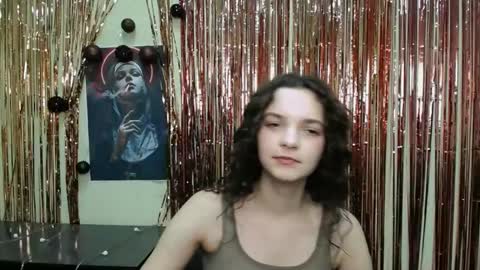 Susie online show from January 3, 2025, 4:06 pm