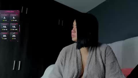 Merida independet model online show from September 10, 2025, 1:22 pm