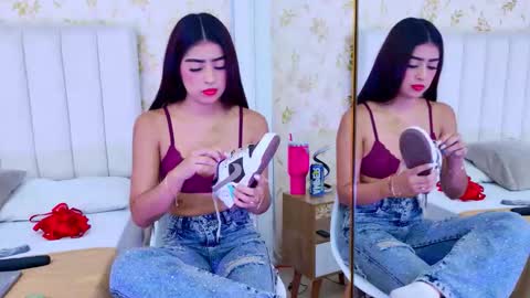 Snapshot of _miaa_monroe chatting on October 15, 2025, 7:58 pm Mia Monroe online show from October 15, 2025, 7:58 pm