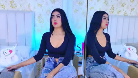 Snapshot of _miaa_monroe chatting on November 6, 2025, 7:48 pm Mia Monroe online show from November 6, 2025, 7:48 pm