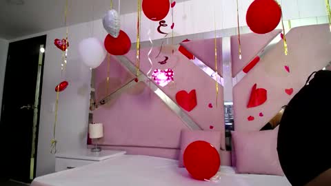  Mia  online show from February 15, 2025, 2:11 pm