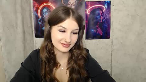 Mia online show from September 11, 2025, 1:55 pm