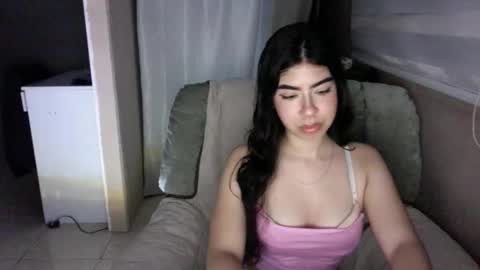 _midnight_lovers_ online show from April 21, 2026, 1:42 am