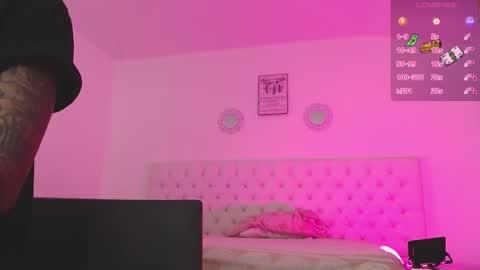 Paula online show from September 29, 2025, 11:37 am