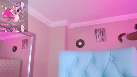 Paula online show from April 21, 2026, 12:44 pm