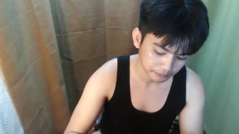 Snapshot of _mikko_moto_ chatting on April 18, 2026, 7:58 pm _mikko_moto_ online show from April 18, 2026, 7:58 pm
