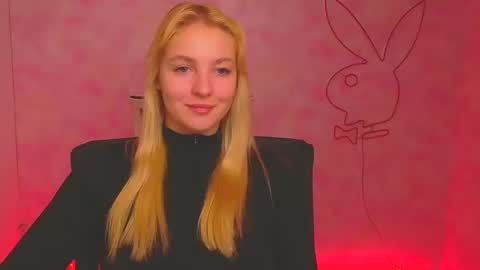 Melanie online show from December 3, 2024, 9:55 am