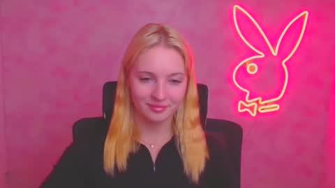 Melanie online show from September 29, 2025, 11:48 am