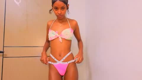 Mimi online show from April 12, 2026, 2:27 am