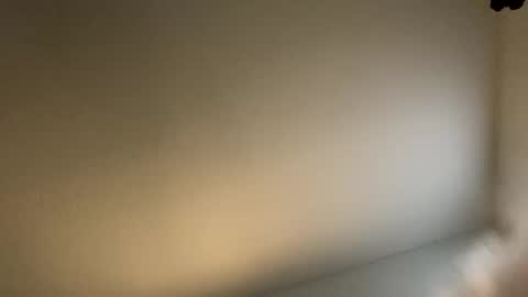 Mina online show from February 5, 2025, 5:20 pm