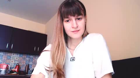 Snapshot of _minnie_boo_ chatting on December 15, 2024, 9:24 am Boo online show from December 15, 2024, 9:24 am