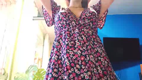 Snapshot of _minnie_boo_ chatting on January 1, 2025, 9:49 am Boo online show from January 1, 2025, 9:49 am