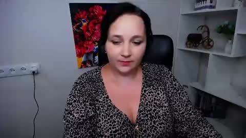 Snapshot of _miranda_sun chatting on July 28, 2026, 2:13 pm Miranda online show from July 28, 2026, 2:13 pm